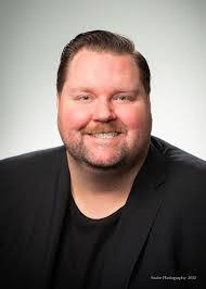 Ryan Graham's Instagram, Twitter & Facebook