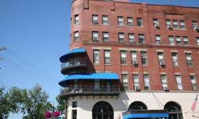 This historic property overlooks the ohio river and is within a few minutes walk of downtown marietta. The 10 Best Marietta Hotels From 51