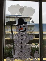 Jetzt material & übungen gratis downloaden! Fenster Grundschule Kunst Winter Kunst Klassenzimmer Kunst Grundschule Winterkunst