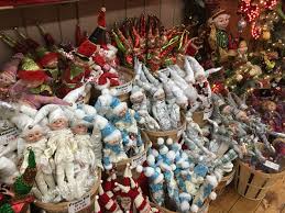 Contact cowley's, a professional holiday decorator with christmas decor, for all your christmas light installation and holiday decorating needs Christmas Decoration Rentals A New Holiday Tradition Vox