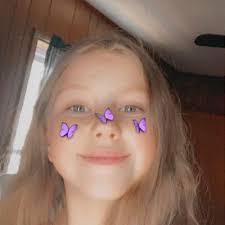 Olivia Vandiver's Instagram, Twitter & Facebook