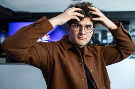 He hopes to present the result as soon as possible. Eurovision Song Contest Gjon S Tears Vertritt Die Schweiz In Rotterdam Mit Tout L Univers
