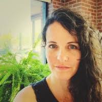 200+ "Kim Pe" profiles