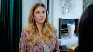 Forbidden Fruit Anticipazioni 17 novembre 2025: Yildiz conosce Alper. La  giovane tradirà suo marito Halit?