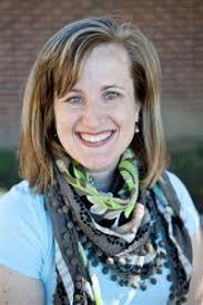 Julie Lavin's Instagram, Twitter & Facebook