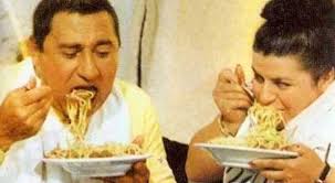 La scena degli spaghetti mangiati da sordi in un americano a roma, infatti, è stata ripresa da verdone nel film borotalco. Ciak Si Mangia Da Albertone Al Gattopardo La Storia Del Cinema Attraverso Le Sue Ricette Piu Famose
