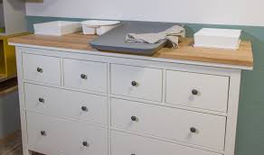 Achten sie bei einem neuen schuhschrank darauf, dass er eine ausreichende belüftung besitzt. Wickelkommode Der Ikea Hack Mit Hemnes Praktisch Und Hubsch