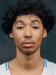 Kade House's Instagram, Twitter & Facebook