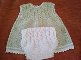 Entradas sobre jersey + gorrito + patucos escritas por crochetbebe. Pin De Juana Maria Delcan Marquez En Mis Creaciones Vestidos Para Bebes Bebe Vestido De Punto Ropa Tejida Para Bebe