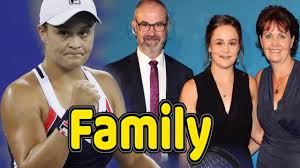 The husbands and boyfriends of your favourite tennis players. Ashleigh Barty Family Photos With Father Mother And Boyfriend Garry Kiss Sports Gallery Famous Sports Wife And Girlfriend