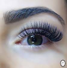 Vous Revez D Un Regard Digne Des Stars Hollywoodiennes N Attendez Plus Et Offrez Vous Une Pose D Extension Cils Volume Russe Extension Cils Faux Cils Naturel
