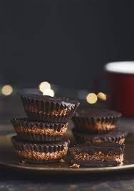 Bouchees Au Chocolat Noir Au Beurre De Noisette Trois Fois Par Jour Recipe Chocolate Hazelnut Nut Dessert Hazelnut Butter