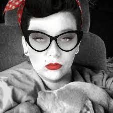 Penny Clymer's Instagram, Twitter & Facebook