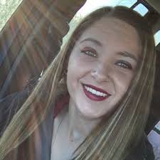 Erin Born's Instagram, Twitter & Facebook