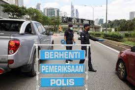 Only essential businesses such as banks, supermarkets and medical clinics are… Malaysia S Latest Covid 19 Lockdown Beset By Policy Missteps Lack Of Testing Say Experts Se Asia News Top Stories The Straits Times