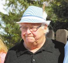 Commissioners raise a glass to the Gasthaus—and Artie too