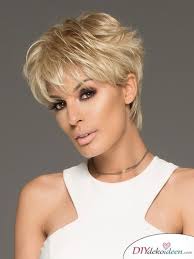 kurzhaarfrisuren fur frauen ab 50 elegant schick und modern coiffurecheveux kurzhaarfrisur haarschnitt frisuren haarschnitte kurze blonde frisuren