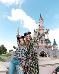 This Is The Most Famous Street In The City Of Paris Its Tree Lined Pathways Sweep From The Location De La Concorde To Disney Paris Disneyland Paris Disneyland