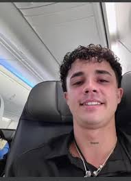 El “José José Cubano”, Elioveliz Pérez, Ya Está en México para su Primera  Gira Internacional.🌟👏💯🥂⭐️💫🎶🎤🎙️🇨🇺🇲🇽 El talentoso cantante cubano  Elioveliz Pérez, conocido cariñosamente como el “José José Cubano”, ha  llegado a México