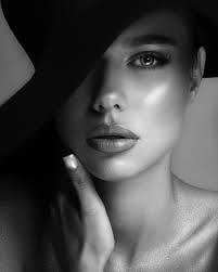 luisa" www.instagram.com/lulufluorine  www.instagram.com/markushoppephotography