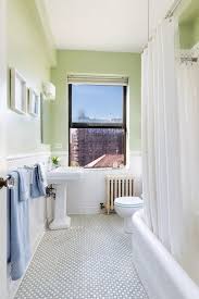 What 875 000 Buys In Nyc Right Now In 2020 Small Dressing Rooms Herringbone Hardwood Floors Spacious Living Room