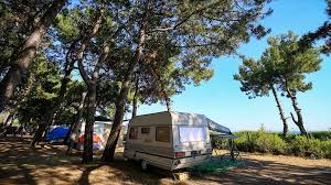 Jolly'nin otel fırsatları içerisinde kendinize uygun fiyat aralıklarında doğa oteli. Doga Ile Ic Ice Tatil Icin Karavan Tercih Edenlerin Sayisi Artiyor