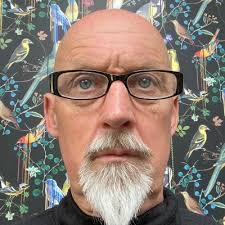 Just had a super lunch with Chris Pardy in Johannesburg and was inspired to  reach out to some good people from my Cargill days who I have completely  lost touch with. |