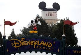 It also includes several hotels and restaurants. Coronavirus Disneyland France Worker Tests Positive For Covid 19