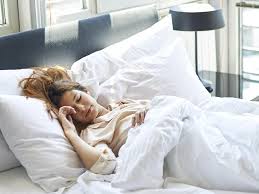 Lay down on heated blanket made from pleasant material (sheep fleece imitation) and grab your favourite book. Is It Safe To Sleep With An Electric Blanket During Pregnancy Babycenter