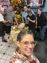 Need some recommendations. I'd like to help support this great community. I  am looking for a restaurant that will do a to go,family style thanksgiving  meal. 35 people, turkey and all the