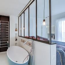 Si vous adoooorez le shopping, les dressings de rêêêêve, les superbes baignoires en îlot… Suite Parentale Chambre Transformee Avec Salle De Bains Et Dressing Cote Maison