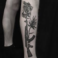 Tattoo Designs Panosundaki Pin
