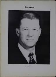 Glenda Block's Instagram, Twitter & Facebook