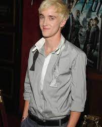 How tall is tom felton? Tom Felton Bio Net Worth Movies Draco Tv Shows Songs Albums Awards Dating Girlfriend Dating Emma Watson Rumor Wife Nationality Age Gossip Gist