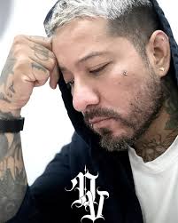 A G R A D E C I D O Muchas veces perdemos tanto tiempo viendo solo lo  negativo en muchas situaciones que nos pasan día a dia… recordemos también  dar gracias