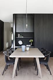 An Aussie Beachside Dwelling Aces The Black And White Trend Hunker Interior Design Kitchen Mim Design Kitchen Interior