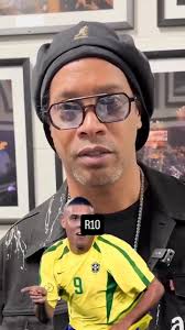 𝕊ó𝕝𝕠 𝕦𝕟 𝕡𝕖𝕢𝕦𝕖ñ𝕠 𝕘𝕣𝕦𝕡𝕠 𝕕𝕖 𝔼𝕋𝔼ℝℕ𝕆𝕊 𝔼ℕ𝕍𝕀𝔻𝕀𝕆𝕊𝕆𝕊  ℂ𝕆ℕ𝕋𝔼𝕊𝕋𝔸ℕ 𝕝𝕒 𝕊𝕌ℙ𝔼ℝ𝕀𝕆ℝ𝕀𝔻𝔸𝔻 𝕕𝕖 ℙ𝕖𝕝é ∞