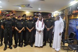 تمكنت المديرية العامة لمكافحة المخدرات بالتعاون مع الهيئة العامة للجمارك، من الإطاحة بخلايا إجرامية امتهنت تهريب المخدرات، والقبض على المتورطين فيها وعددهم 16 متهماً بينهم نجحت الشرطة الفيدرالية بأستراليا في الإيقاع بمجرم حاول تهريب المخدرات بواسطة فاكهة الموز. Ø§Ù„Ù‚ÙŠØ§Ø¯Ø© Ø§Ù„Ø¹Ø§Ù…Ø© Ù„Ø´Ø±Ø·Ø© Ø±Ø£Ø³ Ø§Ù„Ø®ÙŠÙ…Ø©