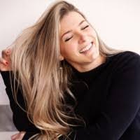 Mandy Temple's Instagram, Twitter & Facebook