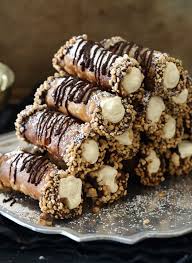 Cannoli Sicilien Mascarpone Et Noisettes Recette Cannoli Gateaux Et Delices Gateaux Et Desserts