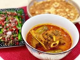 Bumbu gulai kambing menggunakan berbagai rempah agar kuahnya lebih gurih dan beraroma sedap. Resepi Kari Kambing Paling Sedap
