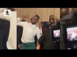 Top 5 paul pogba dance moves in manchester united #pogdance. Paul Pogba Dancing At His Brother S Wedding While Manchester United Play Everton Youtube