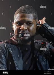 Usher singer 2015 hi-res stock photography and images