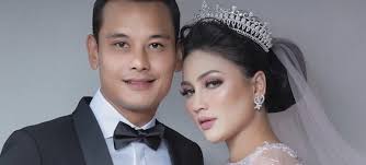 Fasha sandha & aidil aziz mahligai cinta memaparkan majlis perkahwinan selebriti, kerabat diraja. Fasha Aidil Bersanding Di Majlis Berinai Masih Rahsiakan Tarikh Nikah Sensasi Selebriti