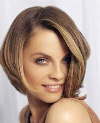 Short Hairstyles For Square Face For Women 13 Min Medium Hair Styles Hair Styles Square Face Hairstyles
