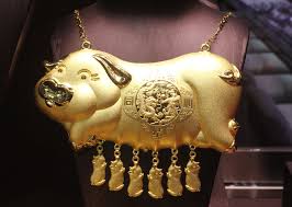 Shop fashion hanfu, modern hanfu and casual hanfu at newhanfu.com enjoy a big sale! Chinese Weddings Why Do Brides Wear Huge 24 Karat Golden Pigs Around Their Necks South China Morning Post