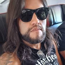 Emilio Mora Ortiz (@emilito.time) • Instagram photos and videos