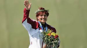 Igaly diána a magyar sportlövészet egyik legnagyobb alakja, női skeetben mindent megnyert, amit lehetett. Rgonetzrkxatwm