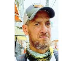 Eric Gatto's Instagram, Twitter & Facebook