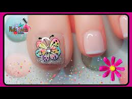 Las uñas de los pies decoradas con flores son una buena idea si quieres lucir unas uñas divertidas y bellas al mismo tiempo. Decoracion De Unas Pies Diseno De Unas Para Pies Unas De Pies Decoradas Unas Pies Sencillas Youtube